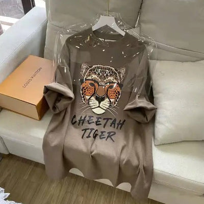 Indira - Lässiges Langarm-Sweatshirt mit Geparden-Tiger-Druck