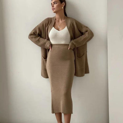 Valencia - Elegantes Midi-Strickkleid mit passendem Cardigan