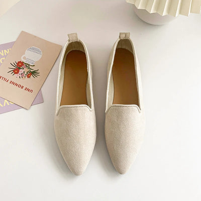 Clarissa - Elegante Wildleder-Flats mit spitzer Zehenpartie