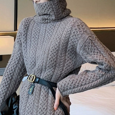 Eloise - Rollkragenpullover mit Zopfmuster