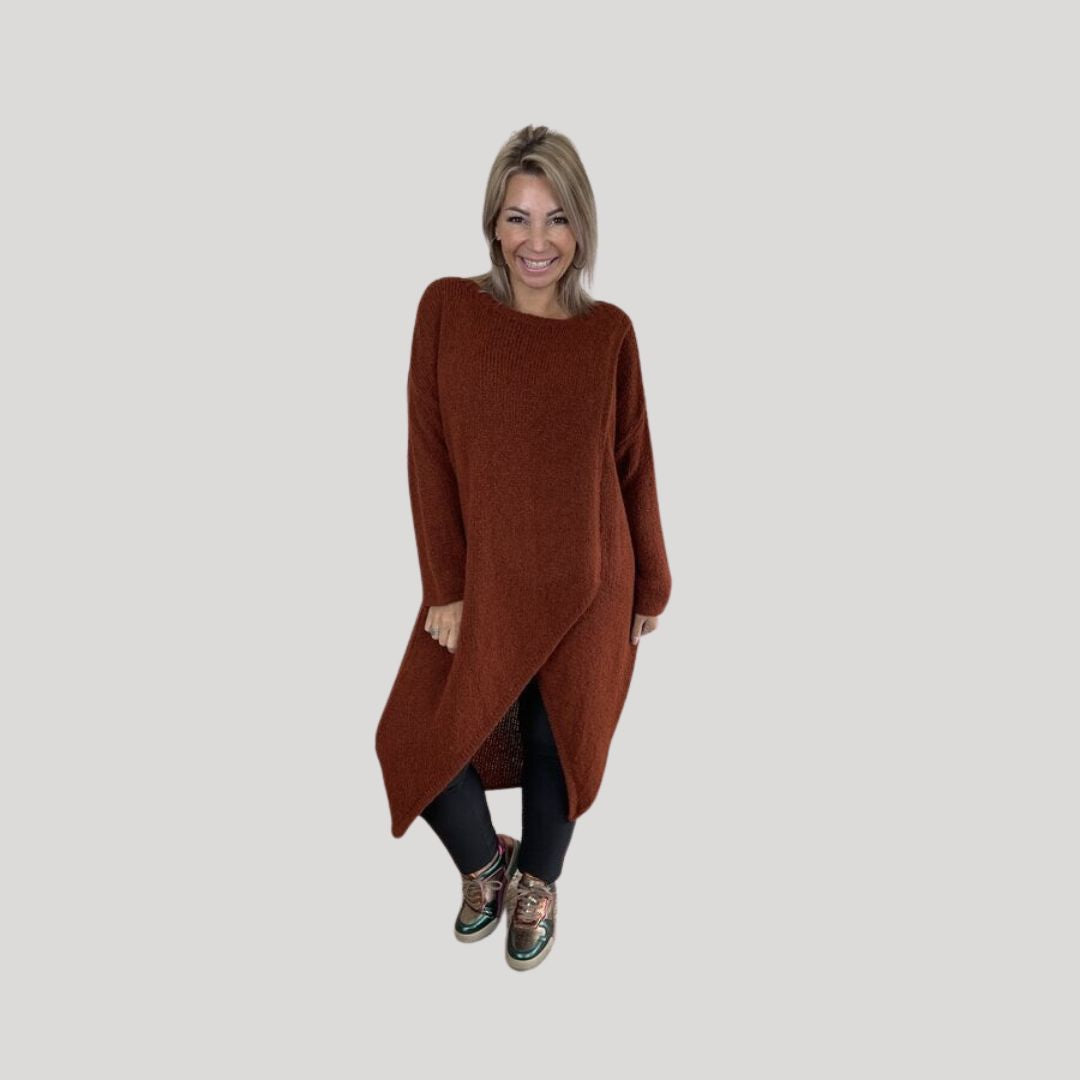 Evelyn - Asymmetrischer Saum-Pullover in Pflaume