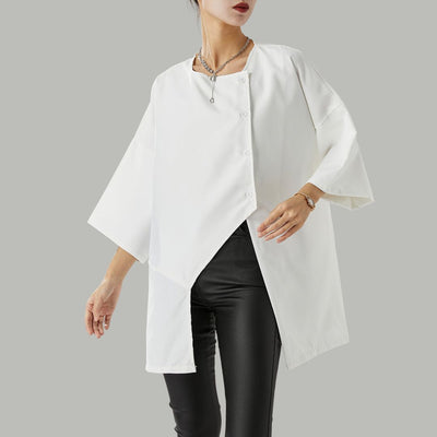 Thalia - Moderne Asymmetrische Bluse mit Knopfleiste