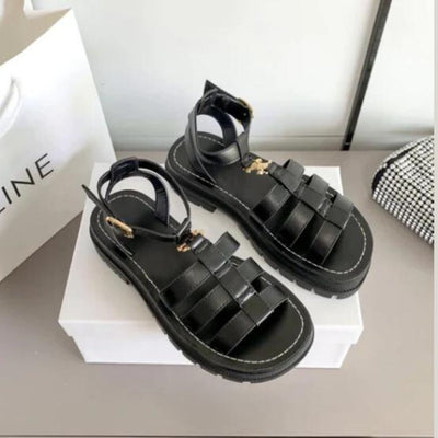 Celine - Schicke Riemchensandalen mit goldener Akzent-Schnalle