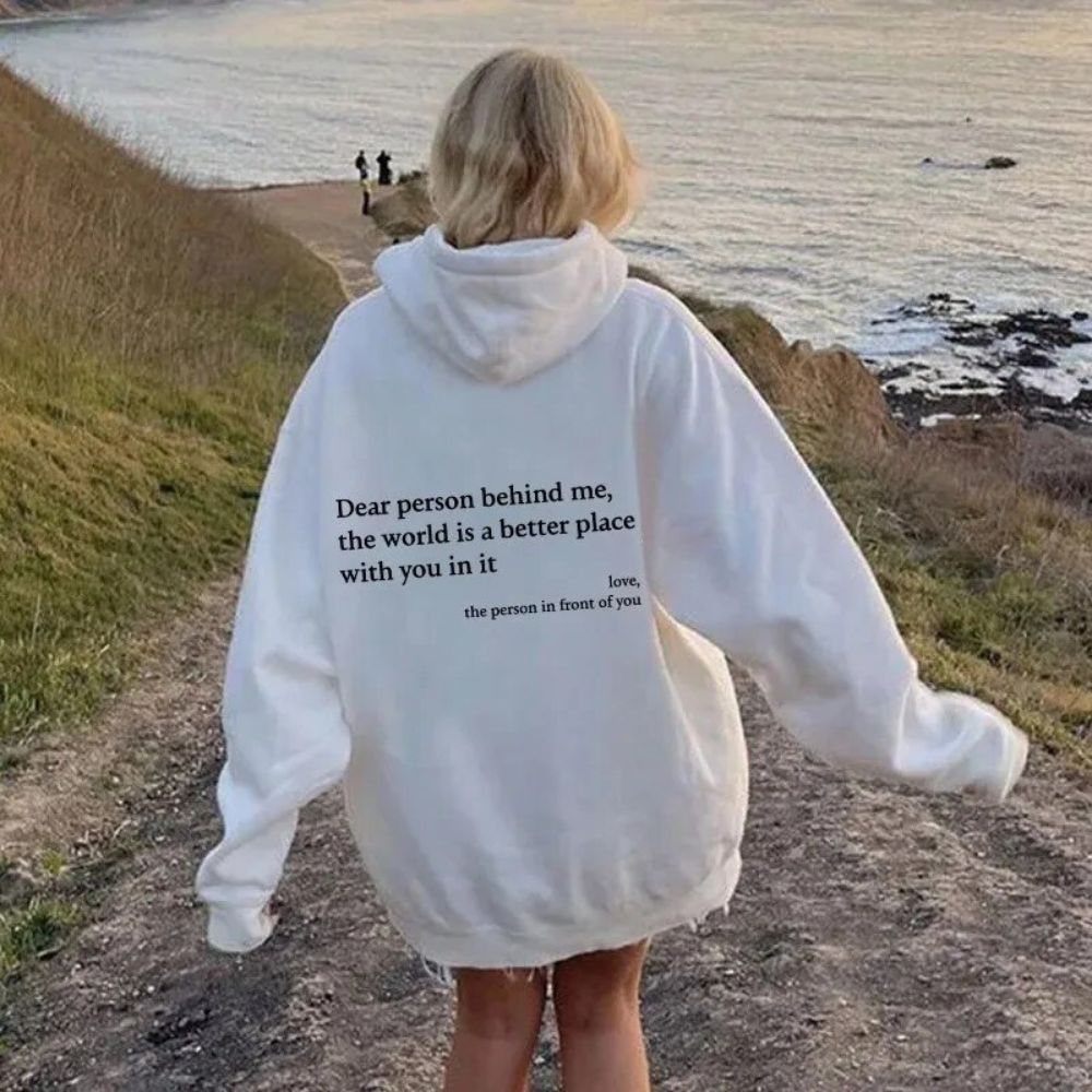 Leonie - Stylischer Hoodie mit Schriftzug