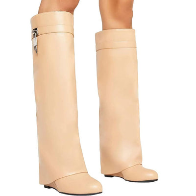 Haifischstiefel aus Leder mit klassischer Schnalle beige vorderseite