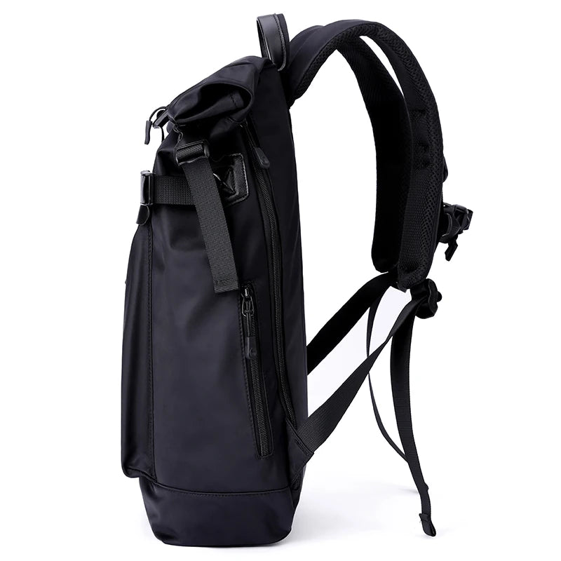 Ashton -  Schlanker Rucksack mit zeitgenössischem Design