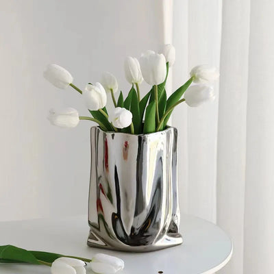 Mirage - Elegante Silberne Reflektierende Vase