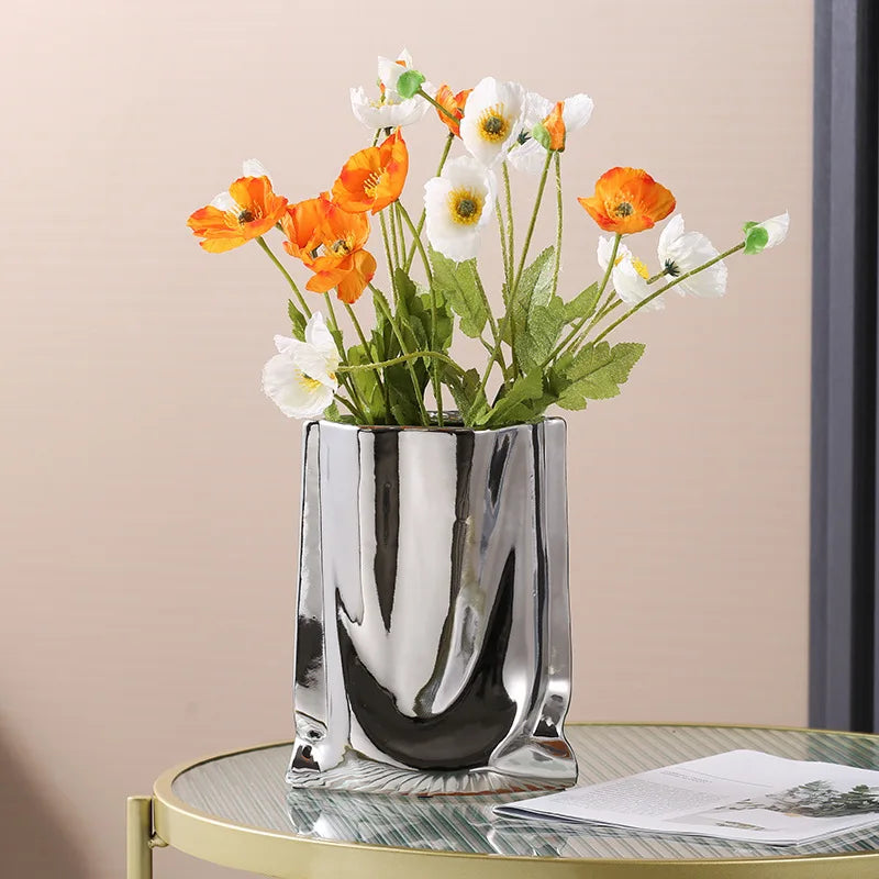 Mirage - Elegante Silberne Reflektierende Vase