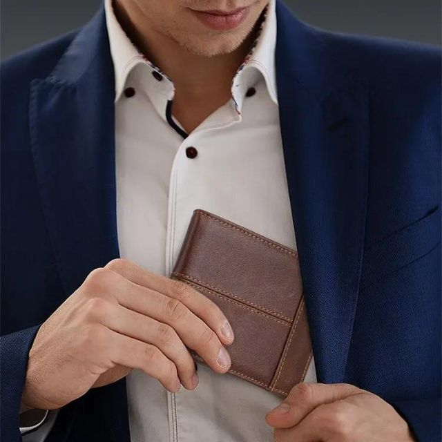 Maxwell - Echtes Leder Bifold Geldbörse mit Ausweisfenster