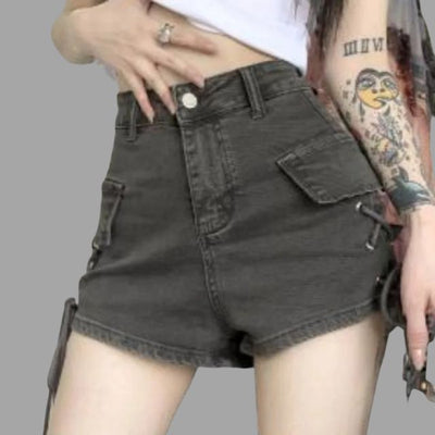 Daisy - High-Waist Shorts mit Schnürdetail