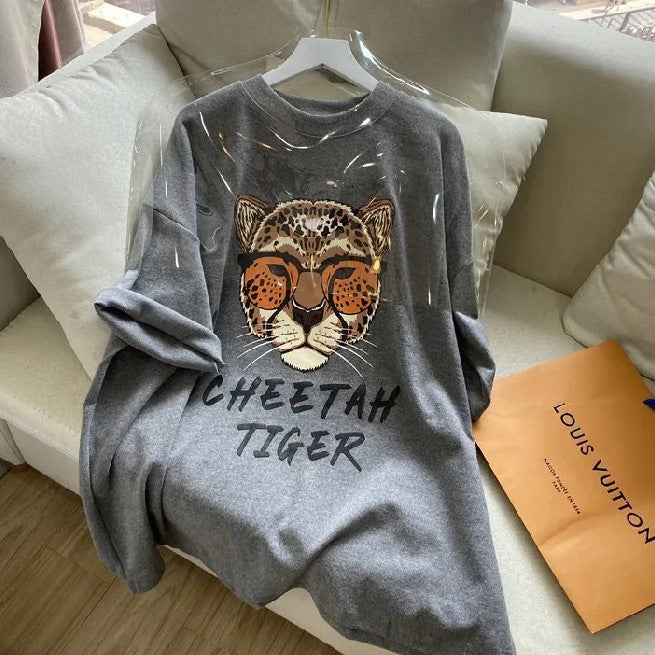 Indira - Lässiges Langarm-Sweatshirt mit Geparden-Tiger-Druck