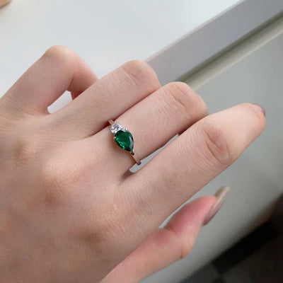 Verde - Schlanker Ring mit Zweifach-Edelstein-Design