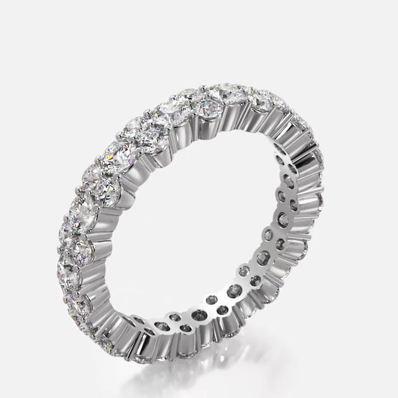 Lea - Cluster-Ring mit eleganter Fassung